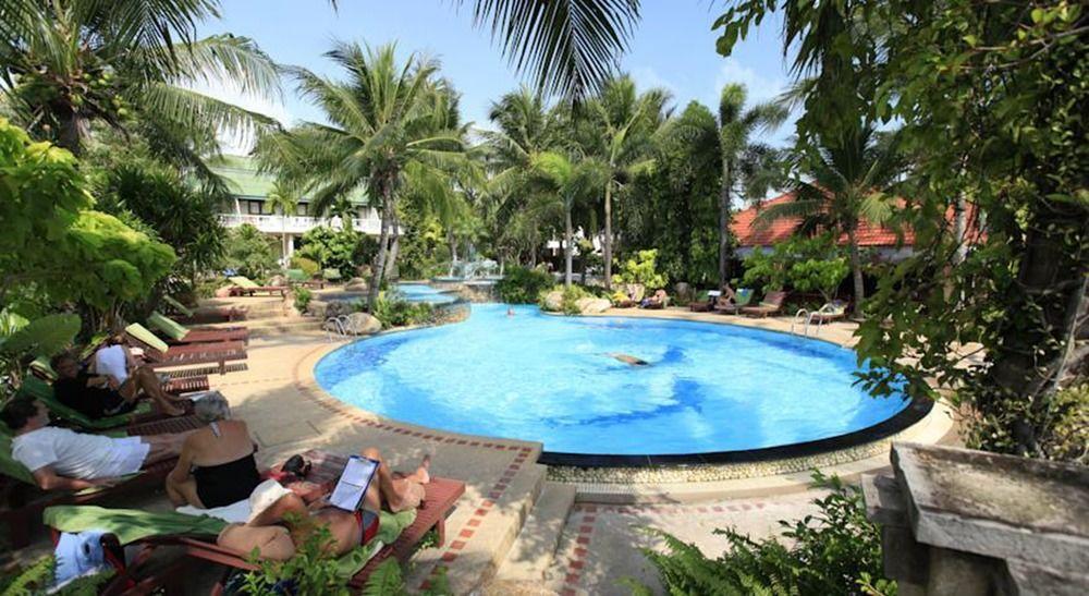 Palm Island Hotel
