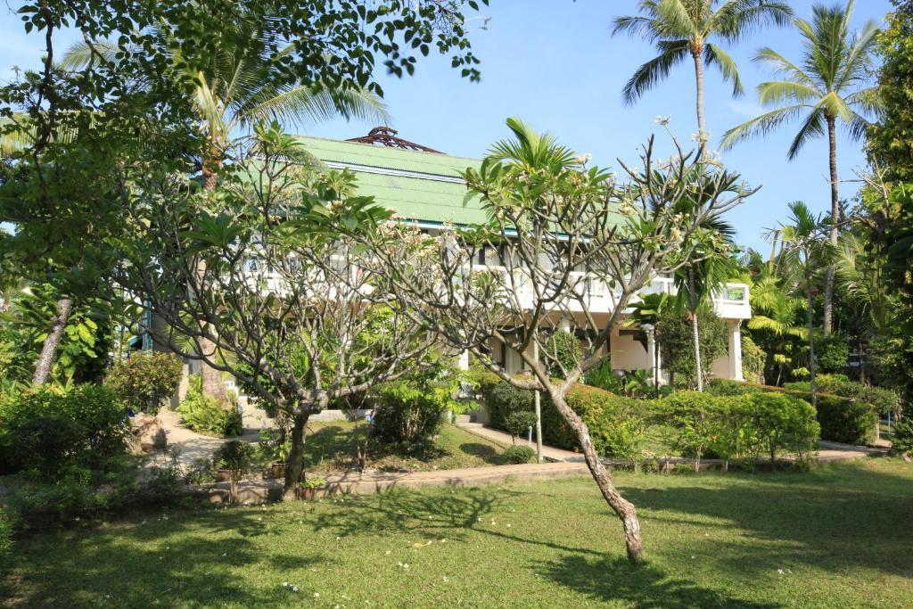 Palm Island Hotel