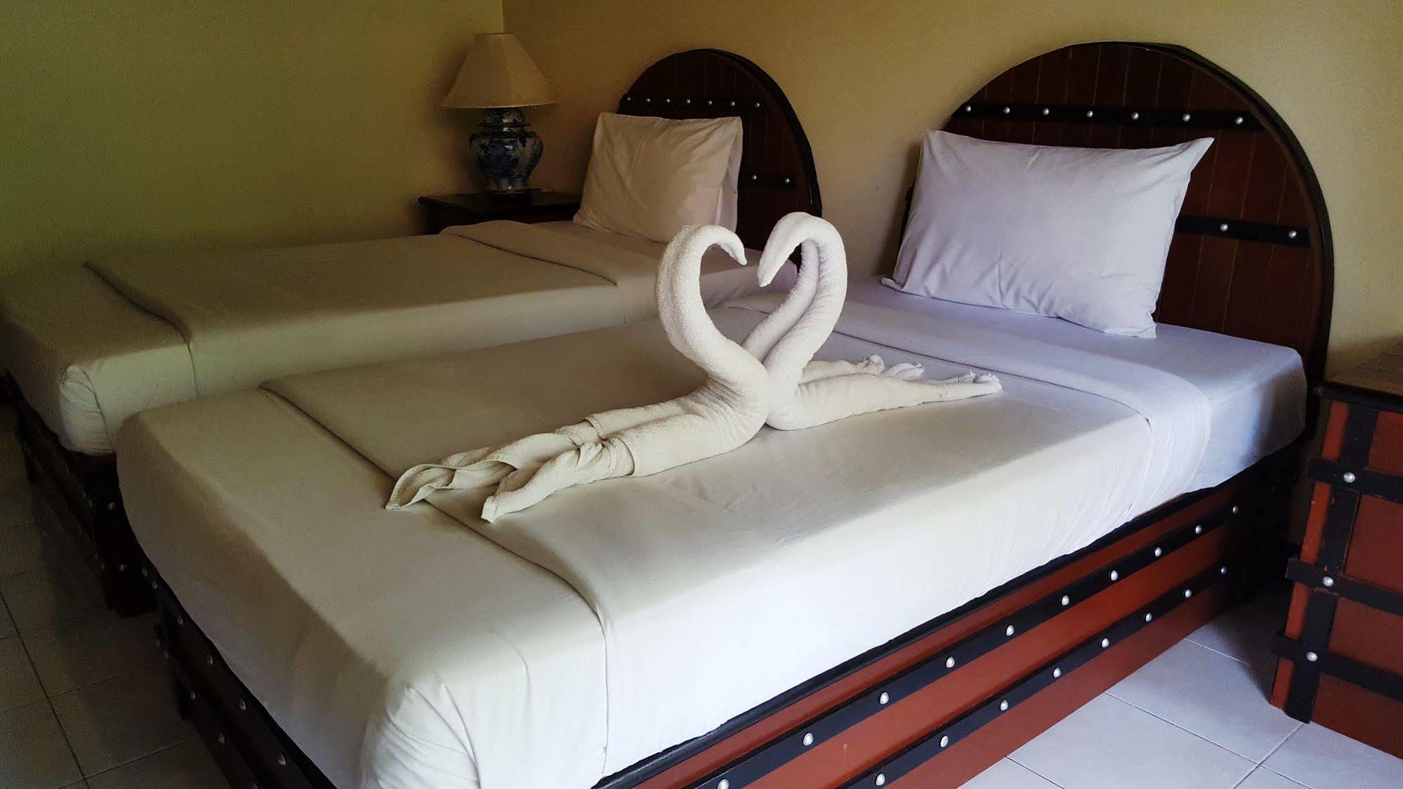 Palm Island Hotel 3*